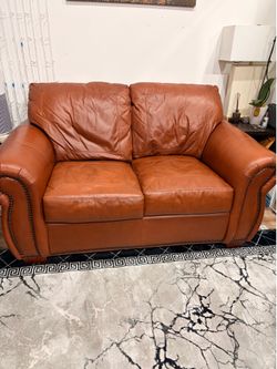 Leather sofa loveseat good condition