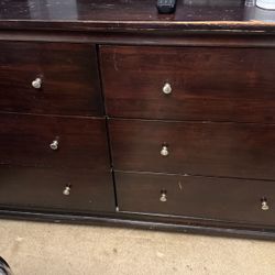 6-drawer Dresser With Mirror 