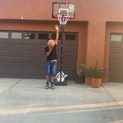 8.5 Ft Basketball Hoop