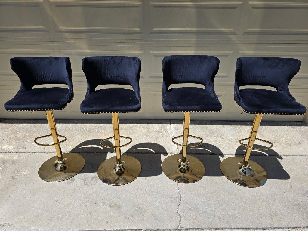 STYLISH BLUE VELVET BAR STOOLS