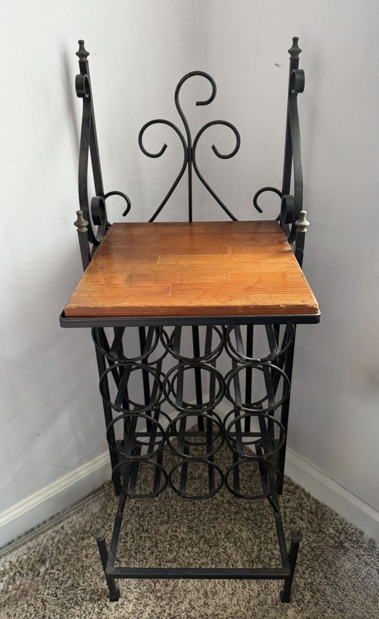 Beautiful Vintage Wine Rack