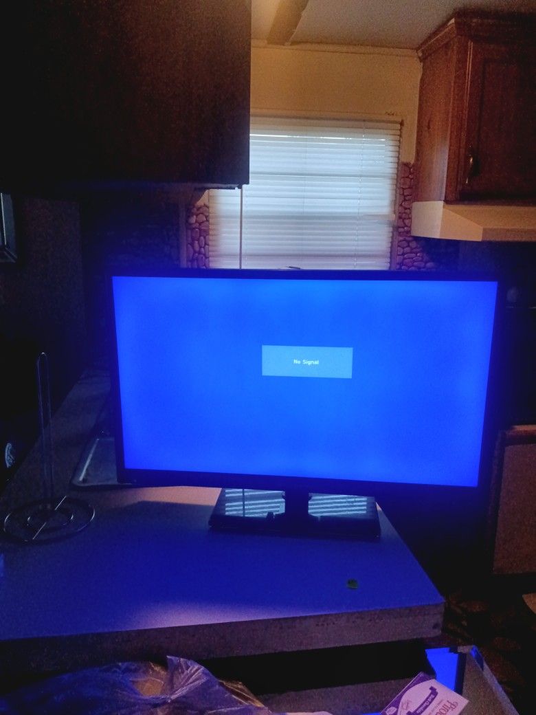 Element Flat Screen 29in
