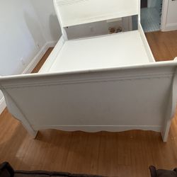 Sleigh Bed White, Full