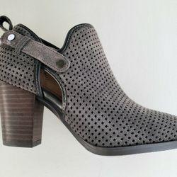 NEW GENUINE LEATHER Franco Sarto SUEDE BOTIES CLOSED TOE SIZE 6M 