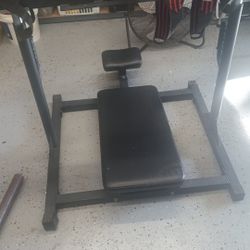 TITAN VERTICAL LEG PRESS 