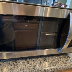 Hamilton Beach Microwave 