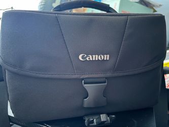 Canon EOS Rebel T7
