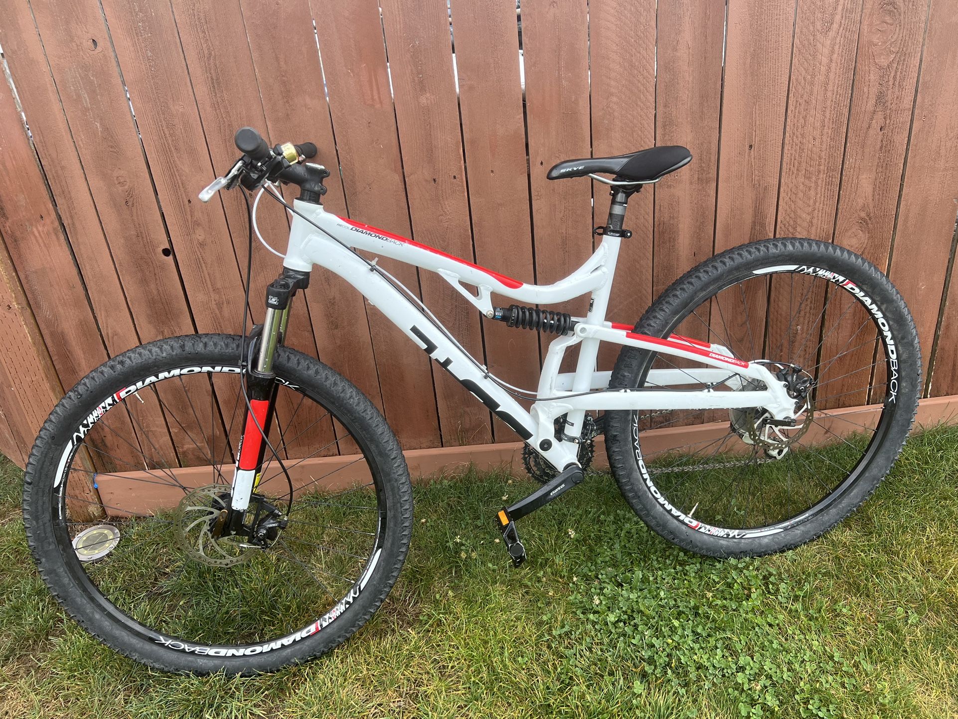 DOWNHILL BIKE 