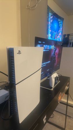 PS5 w/Monitor and Controller