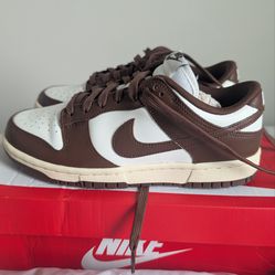 Nike Dunk Low (off-white/brown) size 7.5w