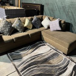 BROWN SECTIONAL COUCH …FREE DELIVERY AVAILABLE 🚛🚛🚛