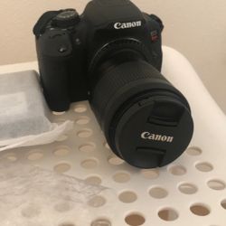 Canon Eos Rebel T5i  