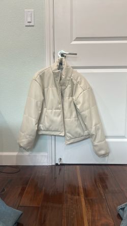 Cropped Puffer Jacket