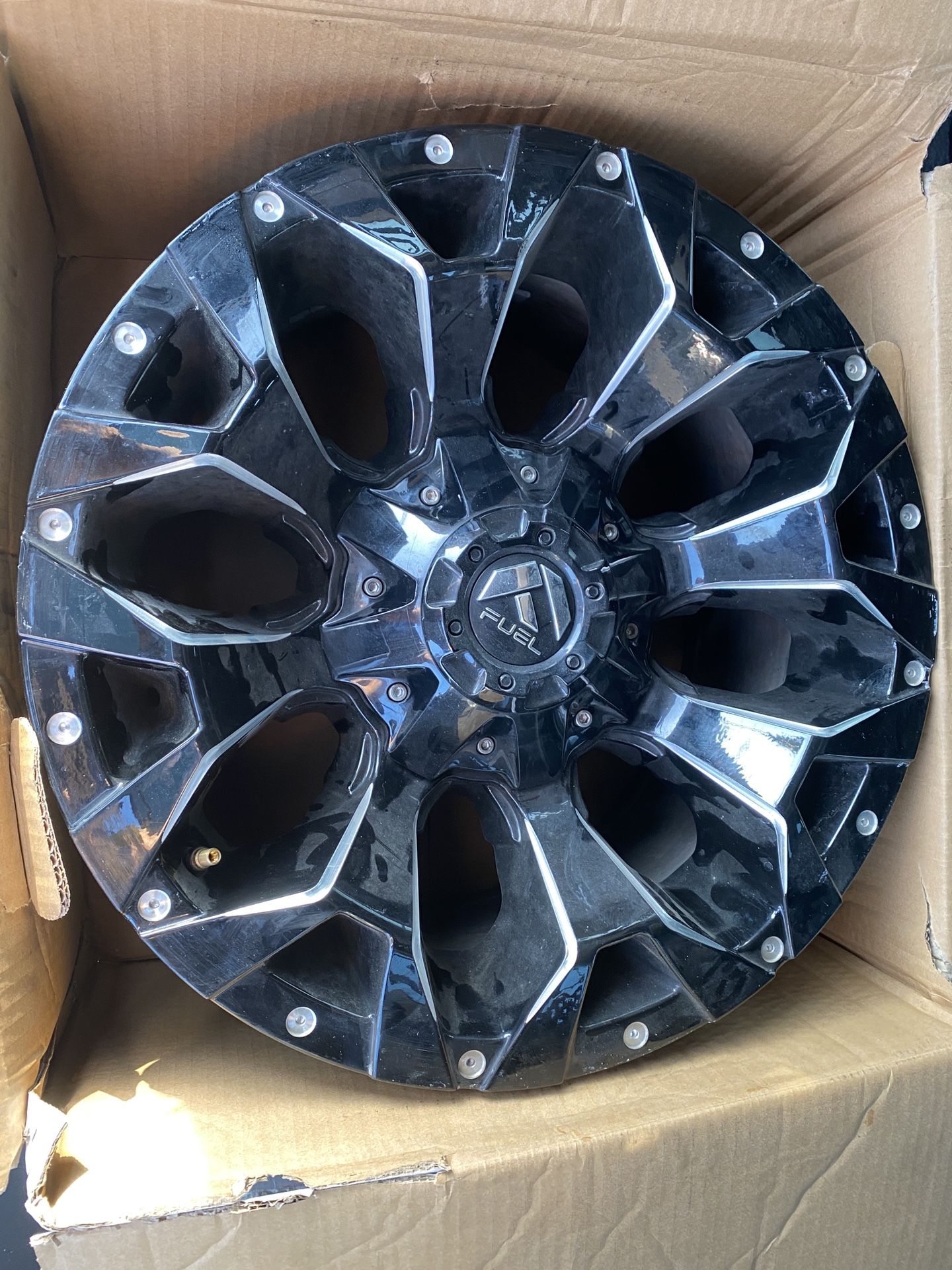 5 RIMS (FUEL ASSAULT) for Sale in La Feria, TX OfferUp