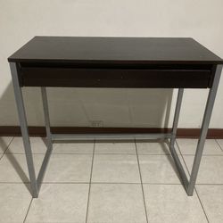 Beautiful Polished Corner Table With Space Drawer