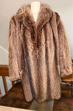 Vintage Genuine Natural Raccoon Fur Coat – Mid-Length, Size M/L