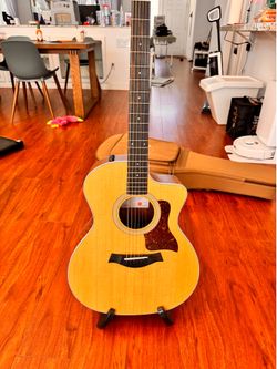 Taylor 214 Acoustic Electric Guitar