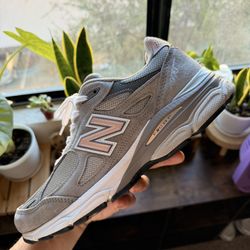 NEW BALANCE 990 V3 