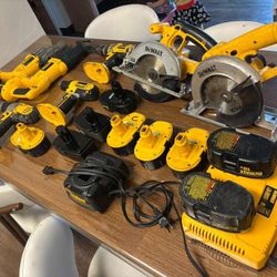 🛠️ DeWalt Tool Lot – Used but Still in Great Working Condition! 🛠️