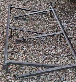 Adjustable bed frame