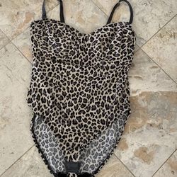 Like New Women Bodyslimmers Nancy Ganz Leopard Design BodySuit 36C