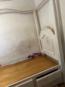 Free Twin bed set