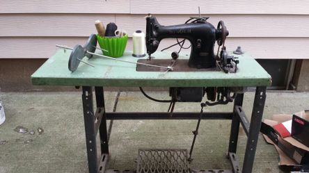 Singer sewing machine