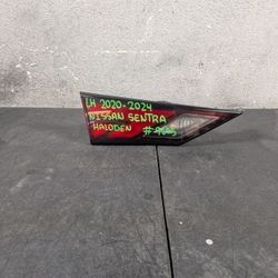 2020-2021-2022-2023-2024 NISSAN SENTRA LEFT TAILIGHT OEM USED #9605