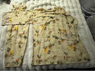 Beautiful Spring Outfit for Sale