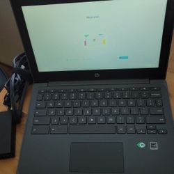 HP 11 G8 EE (AMD) Chromebook (4GB RAM, 32GB Storage) - 16W64UT#ABA