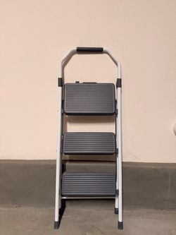 Gorilla Ladder 3-Step Compact Steel Step Stool