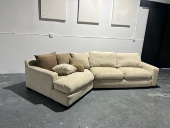 SECTIONAL COUCH SOFA