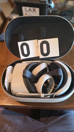Meta Oculus Quest 2 256GB VR Headset Bundle