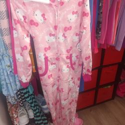 HELLO KITTY PAJAMAS WITH HOODIE