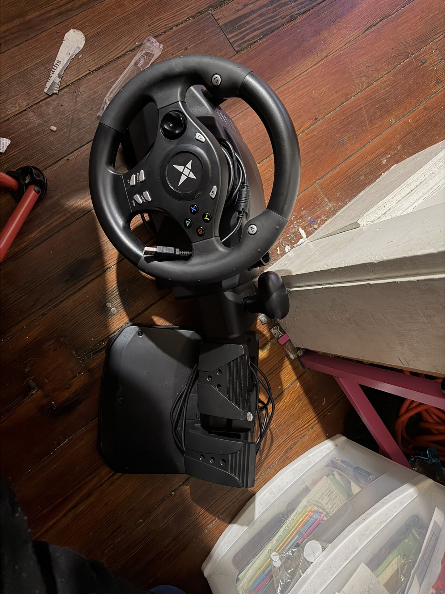 Doyo Stealing Wheel And Pedals 