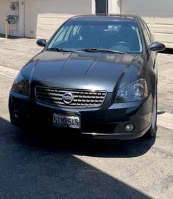 2006 Nissan Altima 4cylinder automatic... GREAT DAILY.