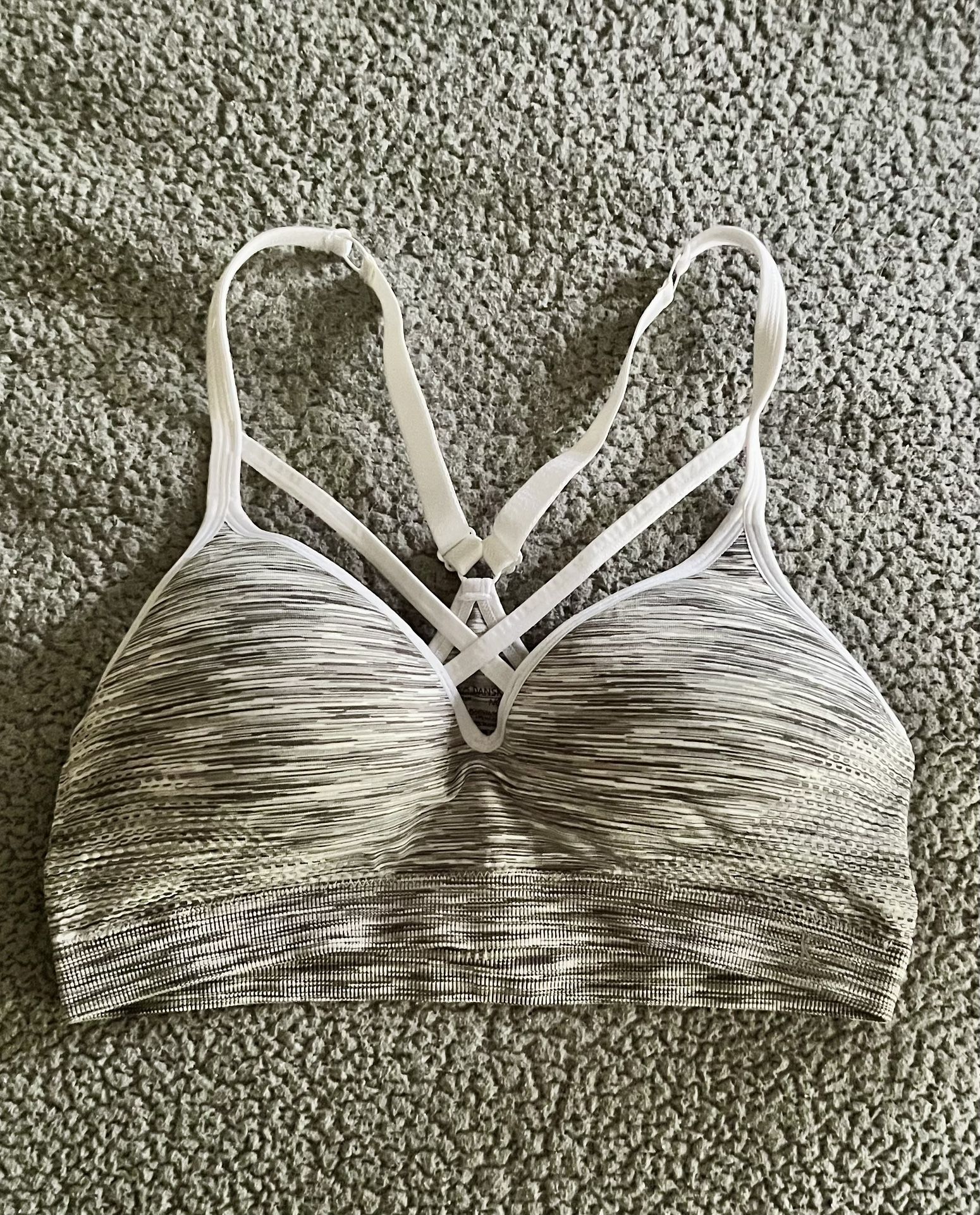 Danskin Sports Bra Size L