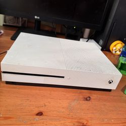 Xbox One S 