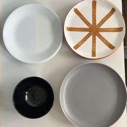 Plates and bowl Dinnerware