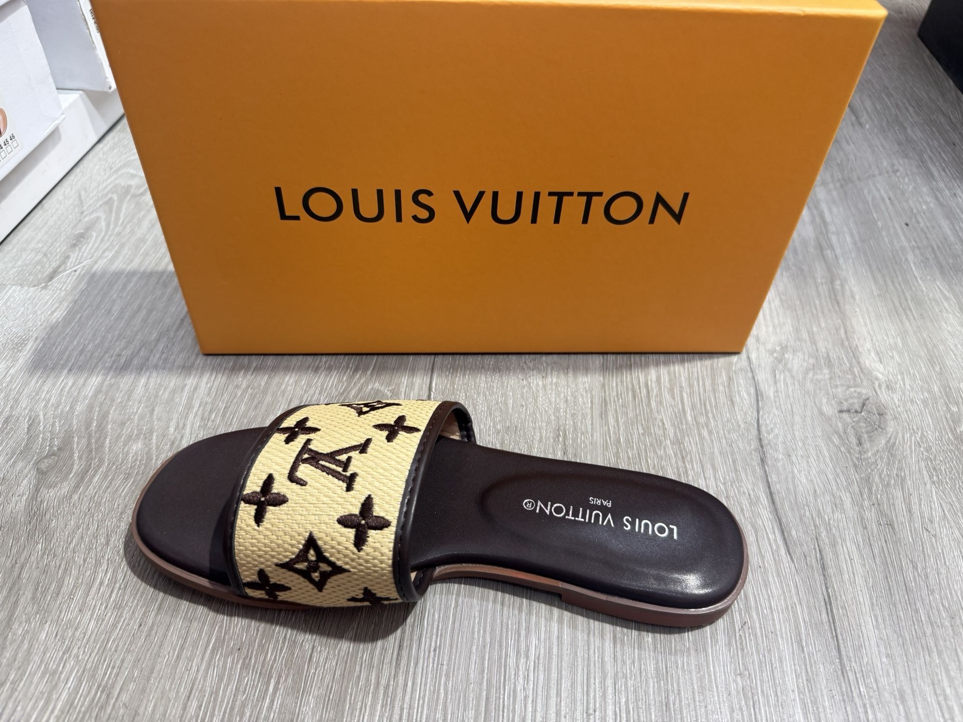 Louis Vuitton Sandals π‘
