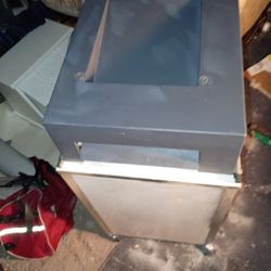 INDUSTRIAL PAPER SCHREDDER