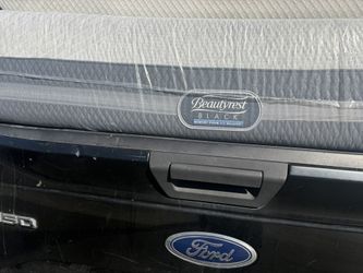 Beautyrest Black King 👑 Memory Foam Mattress New