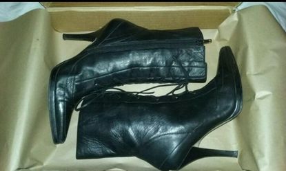 NINE WEST DESHANAR ANKLE BOOTS Black Leather Goth Lace Up Pointy Booties 7.5