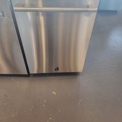 Amazing JennAir Rise JDPSS244LL 24 inch Built In Stainless Steel Dishwasher