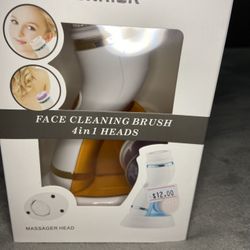Face Cleaning Brush 