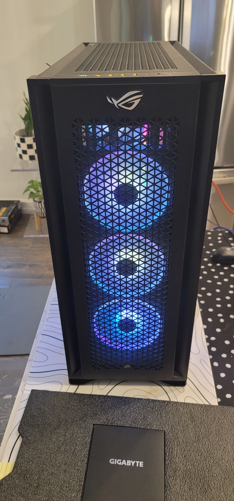 ASUS ROG Strix X870E-H,AMD Ryzen 9 7950X,VENGEANCE® RGB 32GB,2TB NVMe,iCUE H170i AIO,CORSAIR 7000D Airflow Full-Tower,CORSAIR QX140,QX120 RGB FANS,Shi