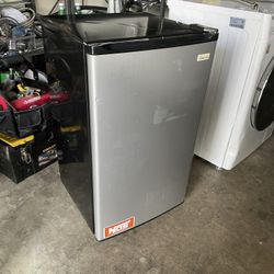 Magic Mini Fridge 90 Days Warranty 