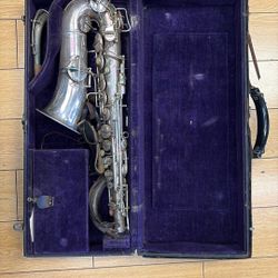 Selmar Saxophone
