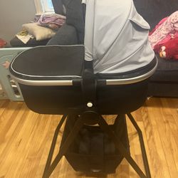 Mockingbird Bassinet And Stand 