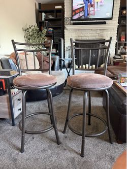 Metal Stool Set, Swivel Seats & Brown Padded Cushions